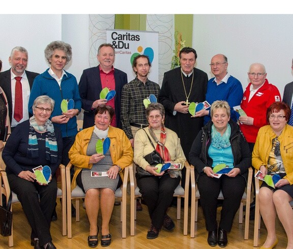 Galaabend Amstetten Pfarrcaritas Gruppenfoto 