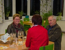 Gruppenbild der Haussammlung aus Waidhofen/Thaya - beim gemütlichen Essen